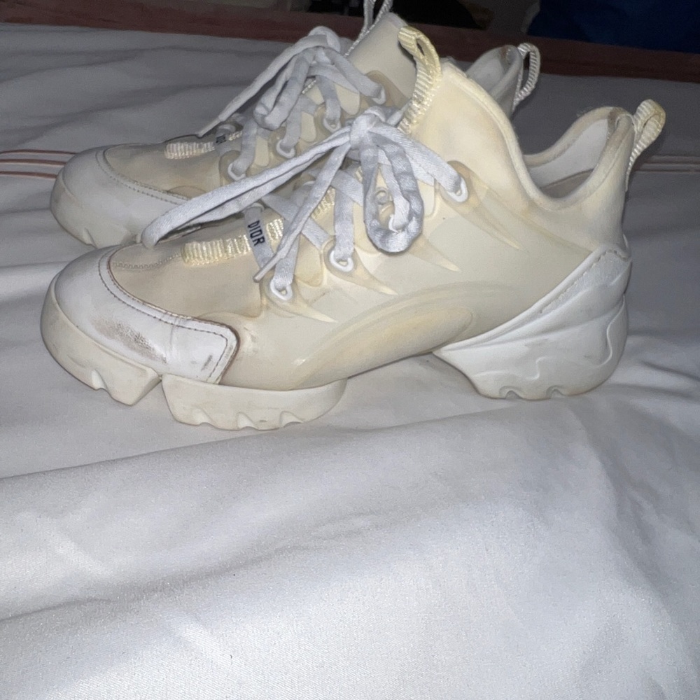 DIOR d-connect sneaker in white